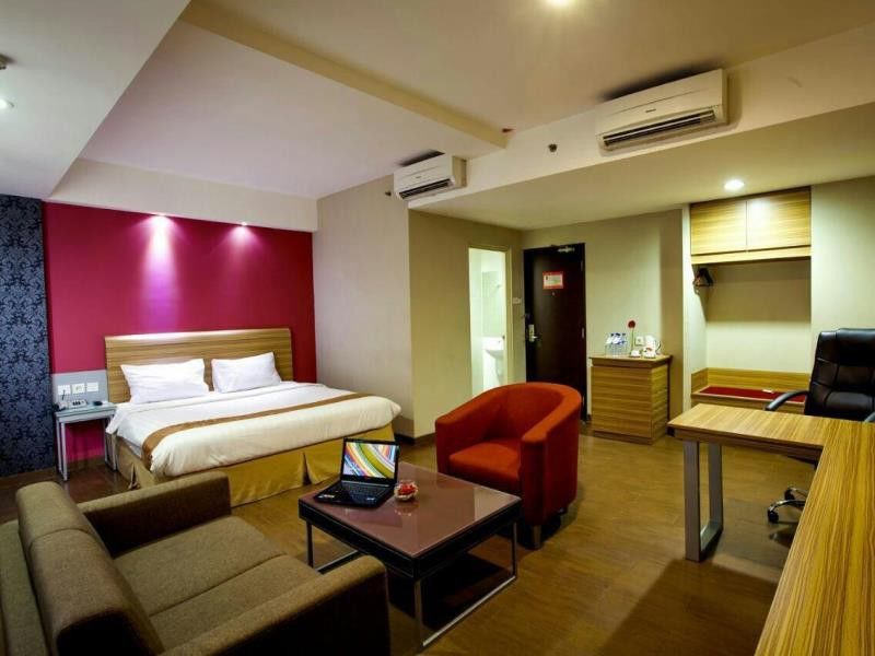 Metland Hotel Bekasi Buitenkant foto