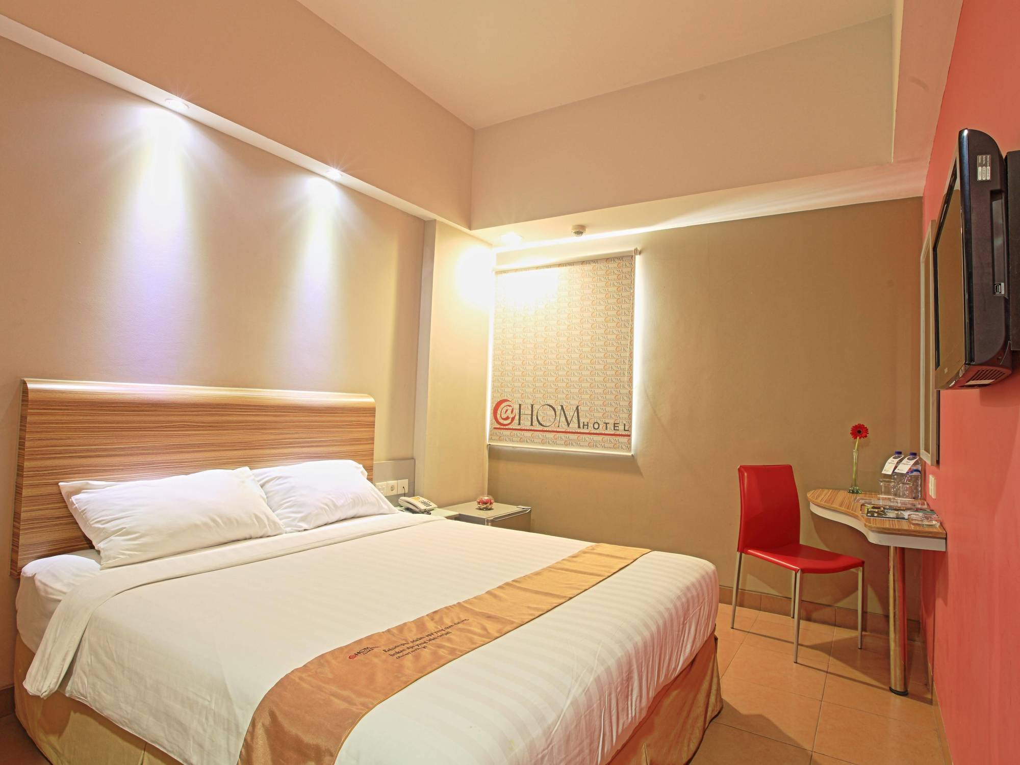 Metland Hotel Bekasi Buitenkant foto